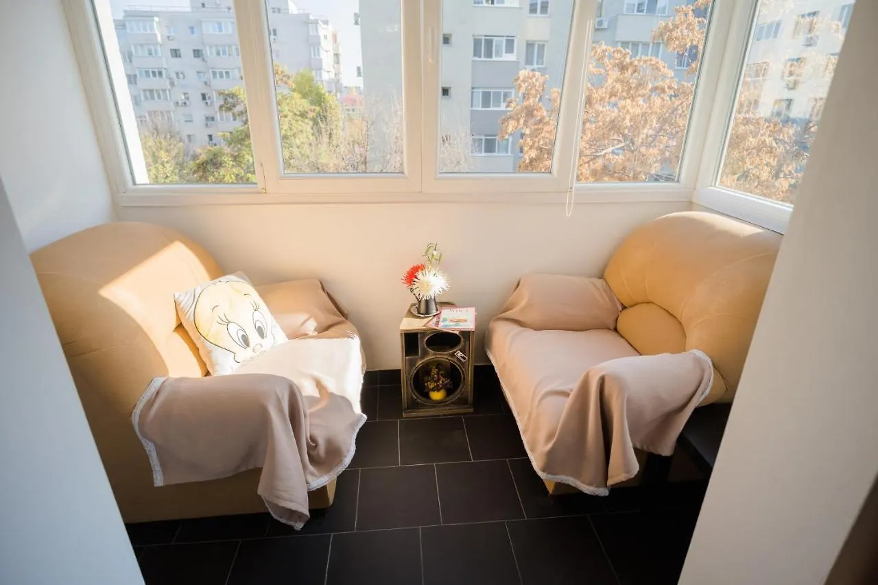 Rustic & Spacious 3Br Apartment ブカレスト